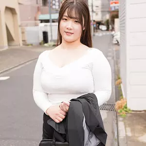 「gjkz629 りお」のサムネイル画像