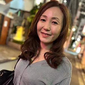 「htut670 さきさん」のサムネイル画像